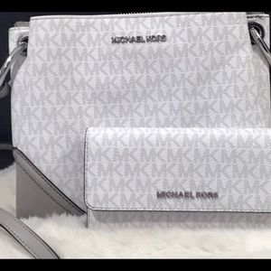 Michael Kors Nicole crossbody + wallet